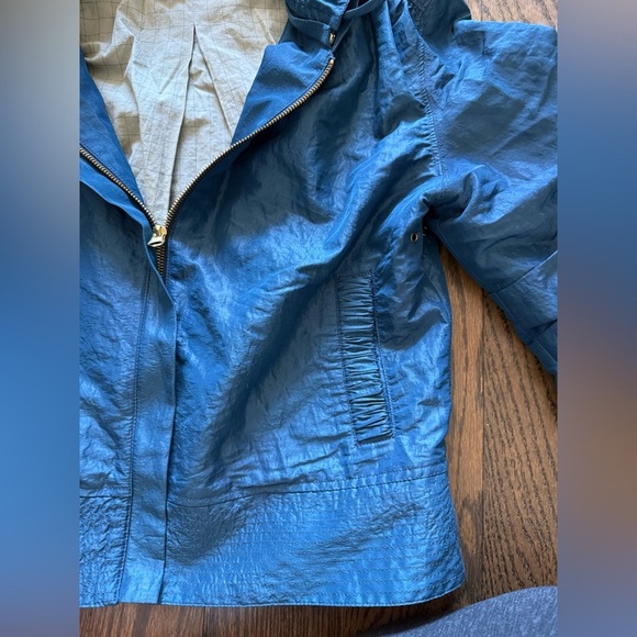 Mike & Chris Hooded Jacket Size Small - Picture 2 of 4